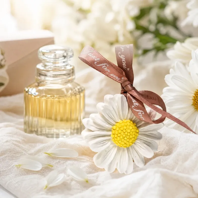 Đá thơm hoa cúc – món quà nhỏ mang nét mềm mại
